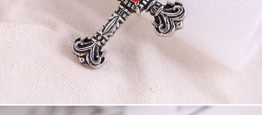 Fashion Silver Cross And Diamond Embossed Mens Necklace,Pendants