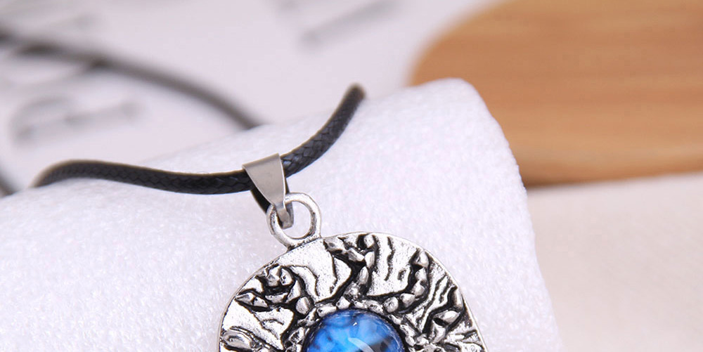 Fashion Silver Shield Eye Embossed Alloy Mens Necklace,Pendants