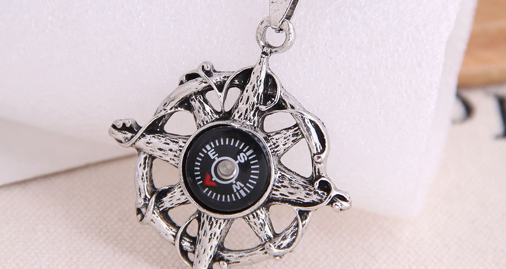 Fashion Silver Compass Round Hollow Mens Necklace,Pendants