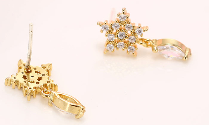 Fashion Golden Diamond-shaped Five-pointed Star Flower Drop Alloy Earrings,Stud Earrings