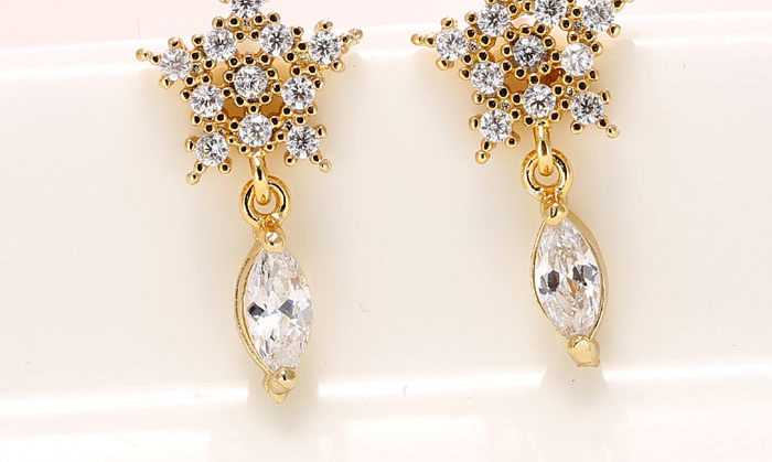 Fashion Silver Diamond-shaped Five-pointed Star Flower Drop Alloy Earrings,Stud Earrings