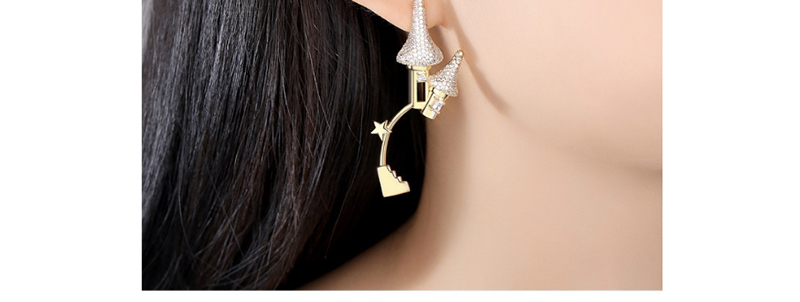 Fashion Golden Star Night Light Copper Studded Stud Earrings,Earrings
