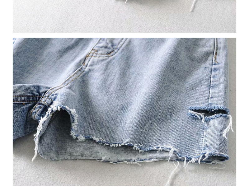 Fashion Blue Washed Ripped Double-button Frayed Denim Shorts,Denim