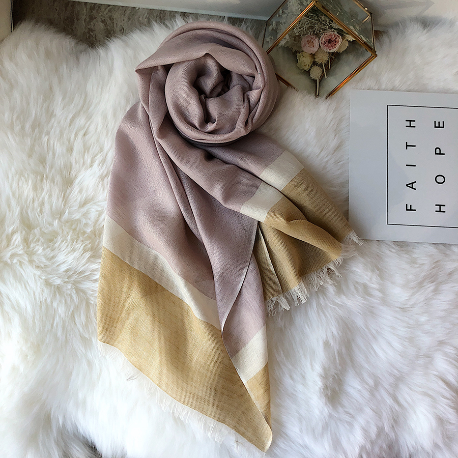 Fashion Light Pink Contrast Stitching Scarf In Loose Beard,Thin Scaves