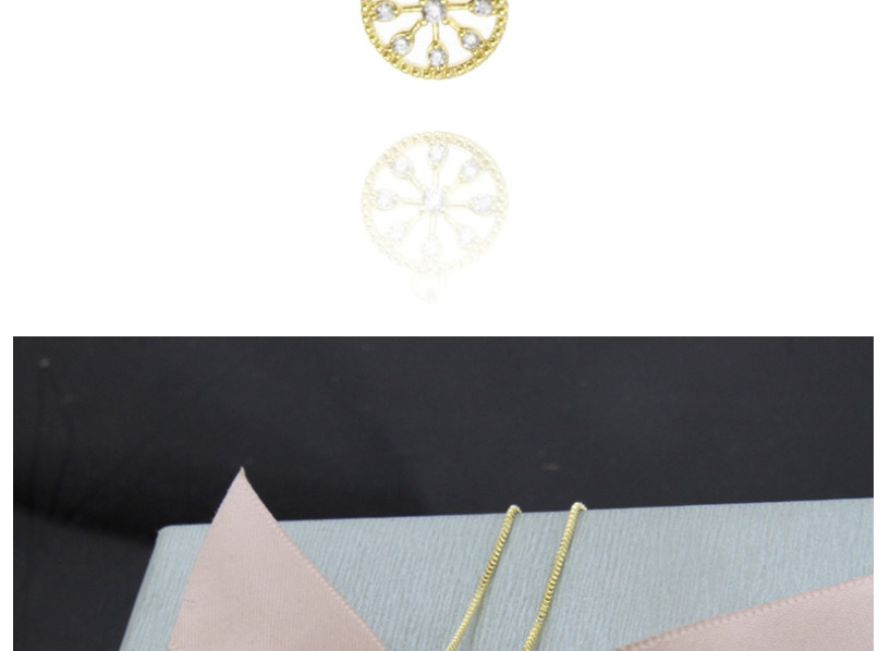 Fashion Gold-plated White Zirconium Copper Micro-set Zircon Geometric Round Necklace,Necklaces