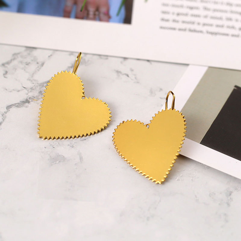 Fashion Jagged Tassel Gold Alloy Heart Earrings,Drop Earrings