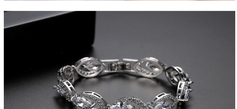 Fashion Platinum Bronze Zirconium Geometric Skeletonized Bracelet,Bracelets