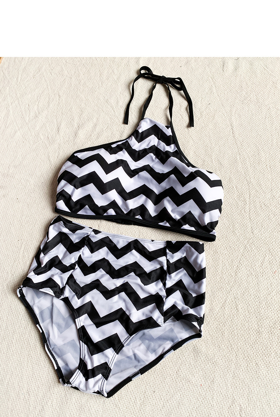 Fashion Black And White Wavy Print Tie Halter High Waist Split Swimsuit,Bikini Sets