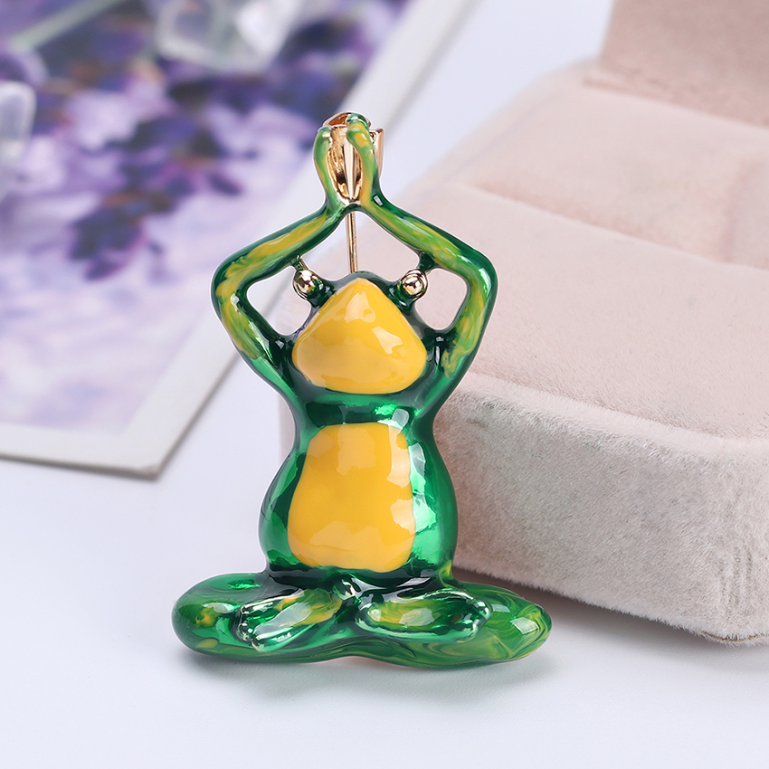 Fashion Green Alloy Dripping Frog Hit Color Brooch,Korean Brooches