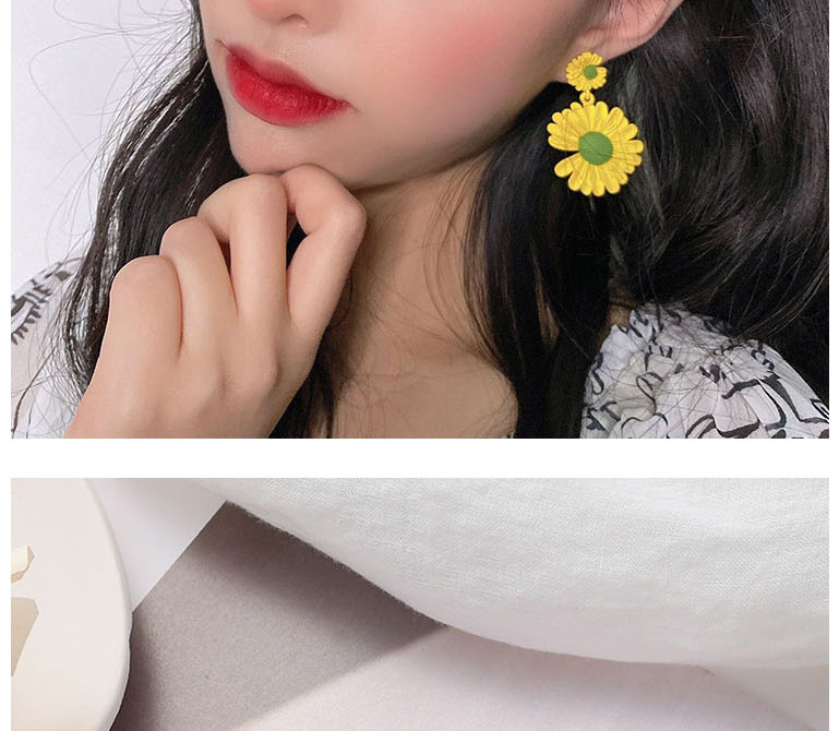  Orange Small Daisy Flower Contrast Earrings,Drop Earrings
