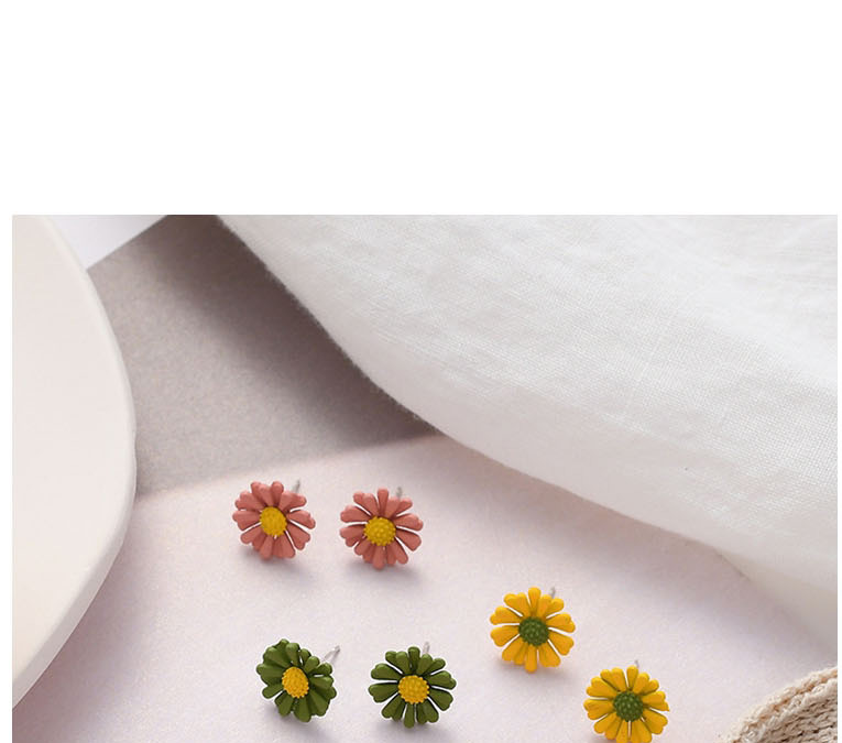  Orange Small Daisy Flowers Contrast Color Earrings,Stud Earrings