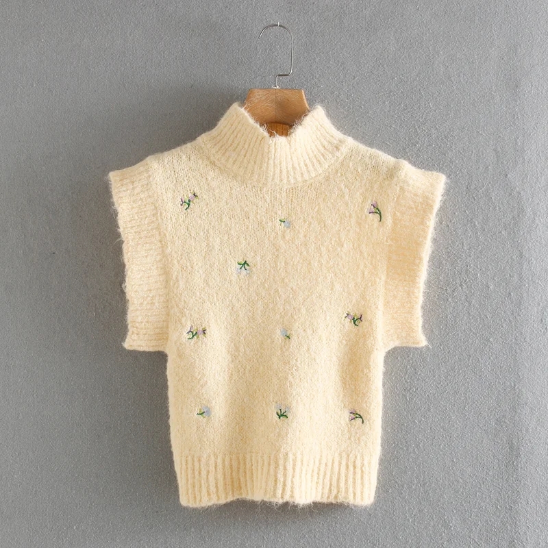  Yellow Floral Embroidered Half Turtleneck Knitted Vest,Sweater