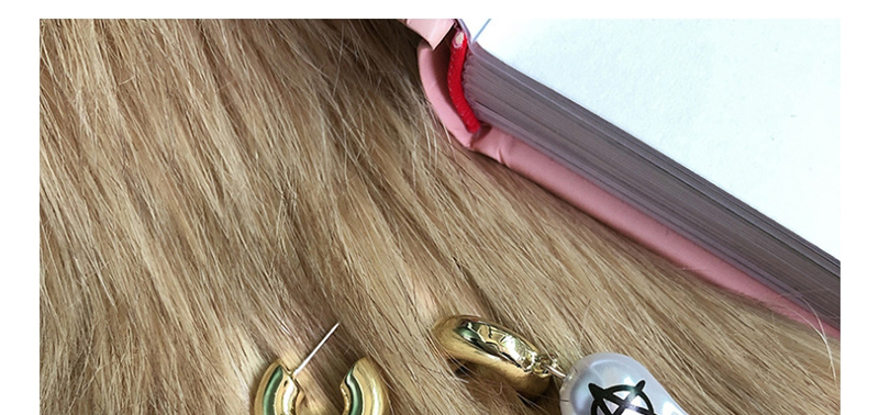 Fashion Pair Of Grimace Gold Shaped Imitation Pearl Graffiti C-shaped Earrings,Drop Earrings