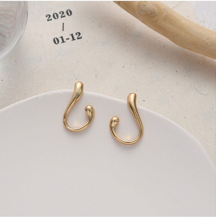 Fashion Golden  Silver Needle Geometric Dumb Gold Irregular Retro Ear Studs,Stud Earrings
