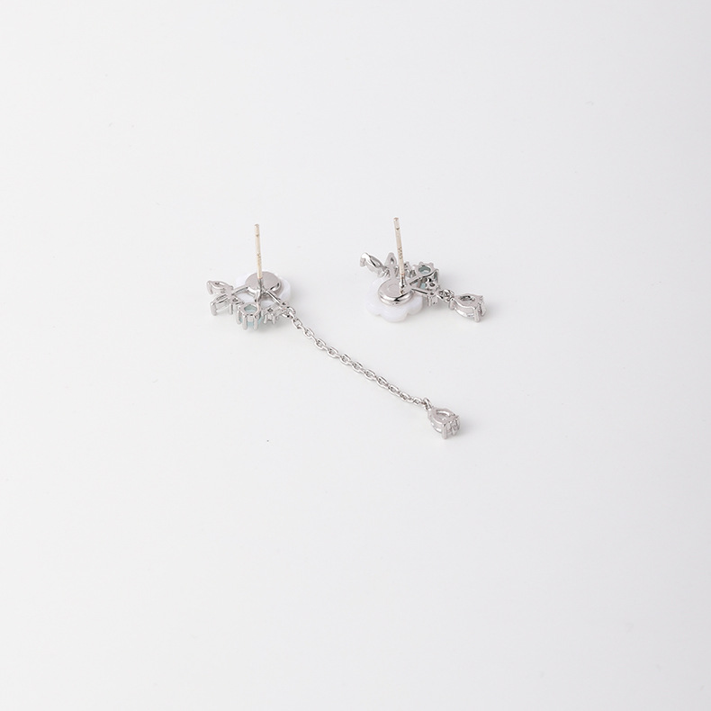 Fashion Silvery  Silver Needles: Shell: Small Flowers: Asymmetrical Earrings,Drop Earrings