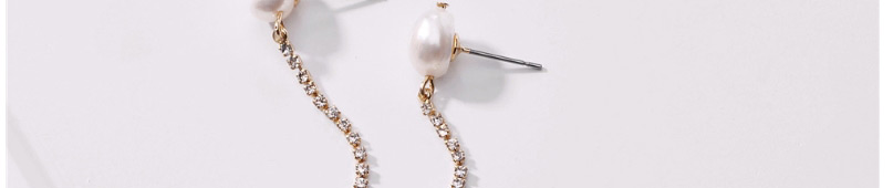 Fashion Grey Pearl Natural Freshwater Pearl And Diamond Claw Chain Earrings,Stud Earrings