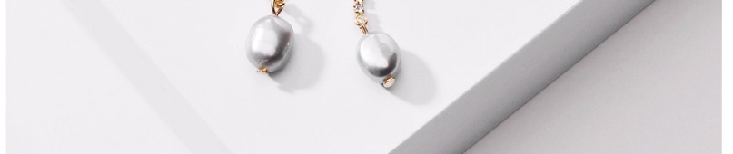Fashion Grey Pearl Natural Freshwater Pearl And Diamond Claw Chain Earrings,Stud Earrings