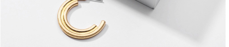 Fashion Golden Small Alloy Geometric Semicircle Snail Earrings,Hoop Earrings