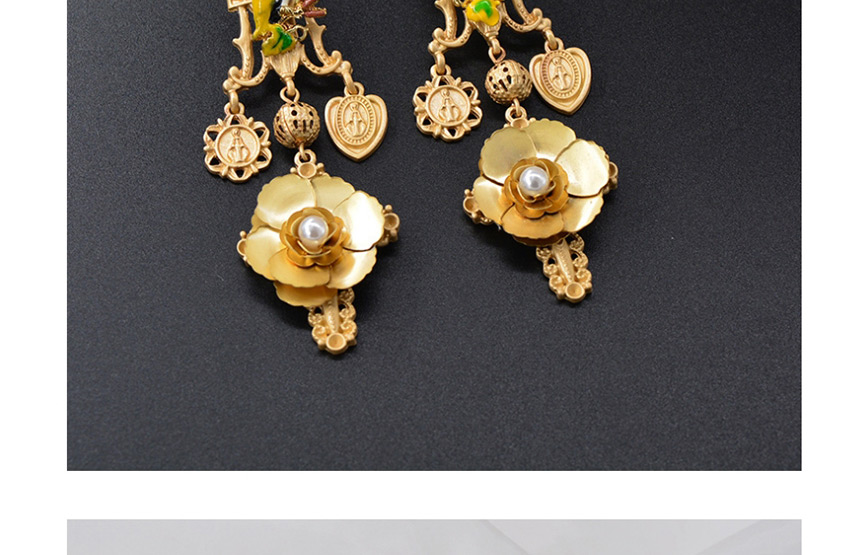 Fashion Golden Flower Dripping Bird Pearl Geometric Alloy Earrings,Drop Earrings