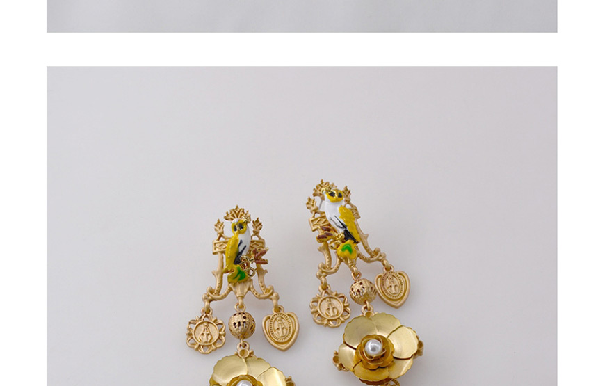 Fashion Golden Flower Dripping Bird Pearl Geometric Alloy Earrings,Drop Earrings