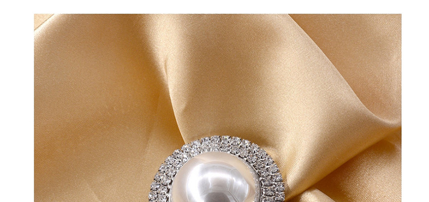 Fashion  Pearl Alloy Diamonds Brooch,Korean Brooches