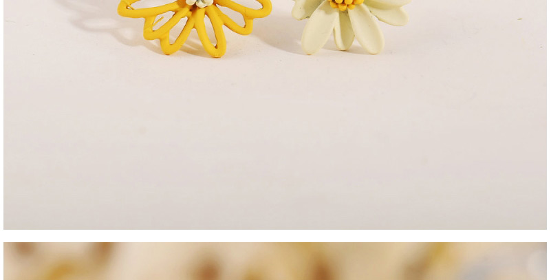 Fashion Pink Yellow Asymmetrical Daisy Hollow Alloy Earrings,Stud Earrings