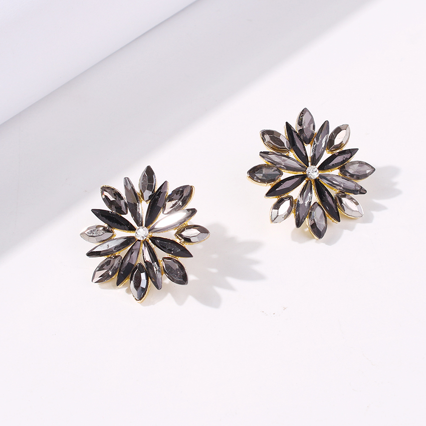 Fashion White Alloy Earrings With Glass Diamonds And Flowers,Stud Earrings