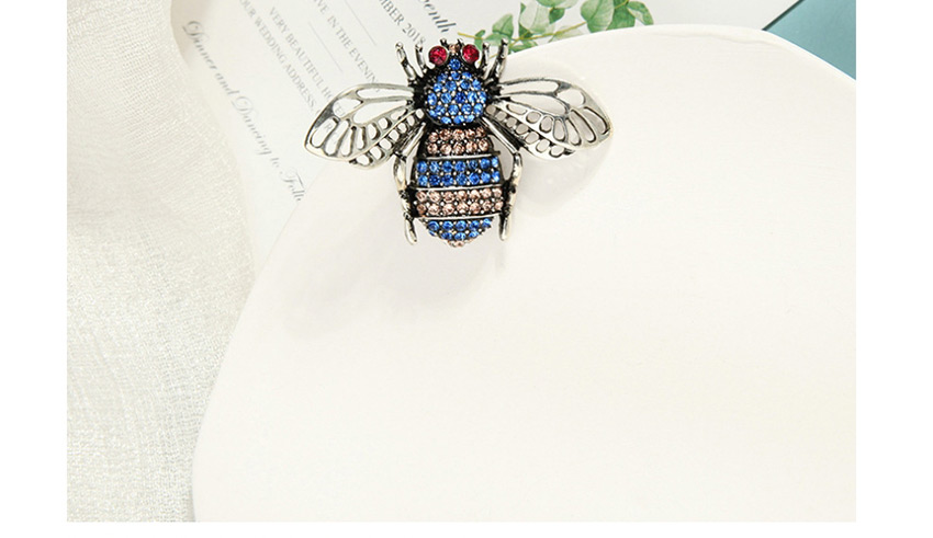 Fashion Blue Diamond-cut Hollow Anti-glare Insect Brooch,Korean Brooches