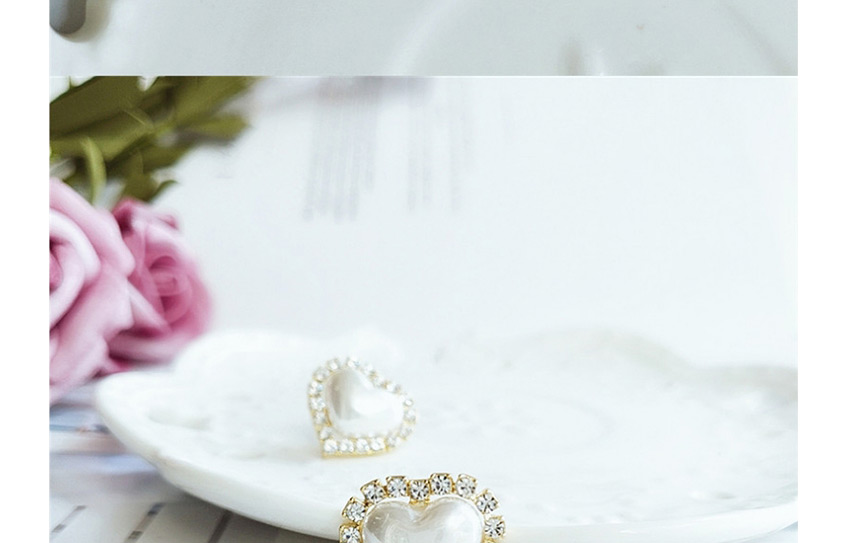 Fashion White Diamond Love Pearl Alloy Earrings,Stud Earrings