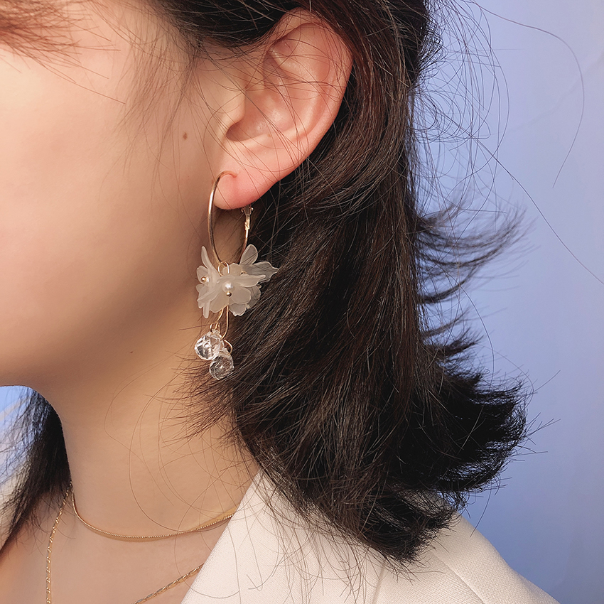 Fashion Golden Resin Flower Crystal Geometric Round Earrings,Hoop Earrings