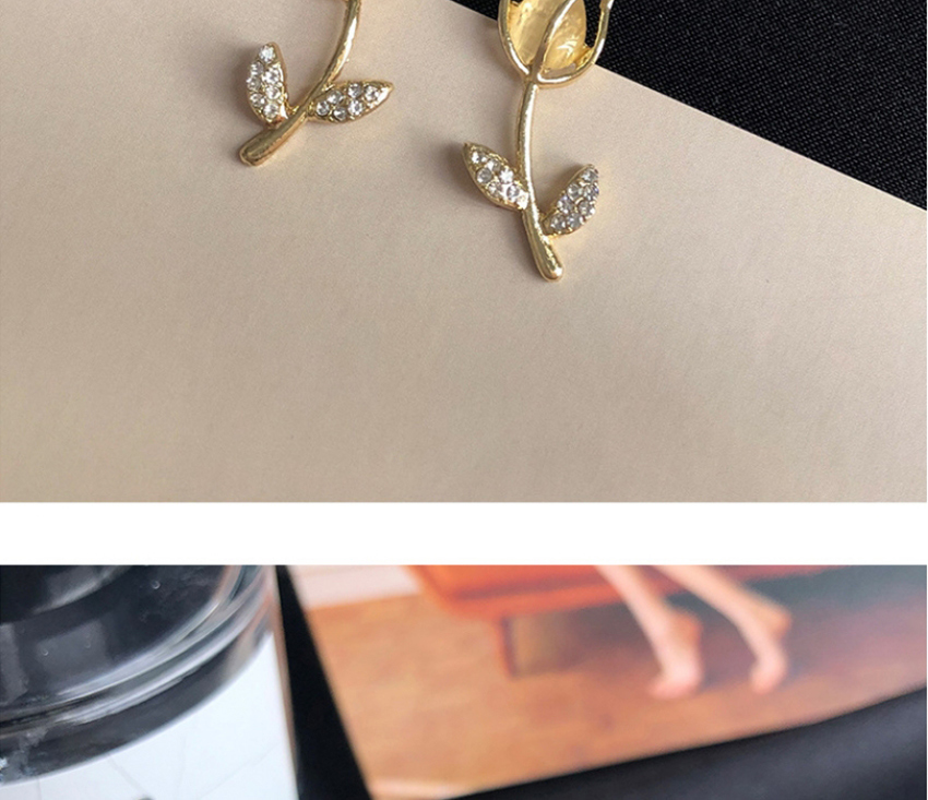 Fashion Golden Tulip-set Opal Alloy Pierced Earrings,Stud Earrings