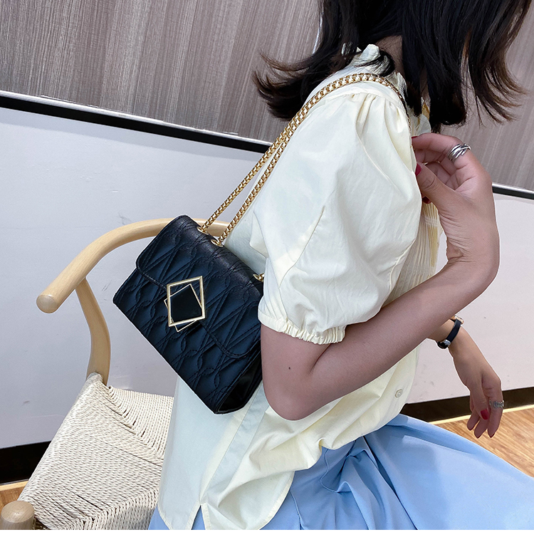 Fashion Black One-shoulder Diagonal Shoulder Bag With Embroidery Chain Lock,Shoulder bags