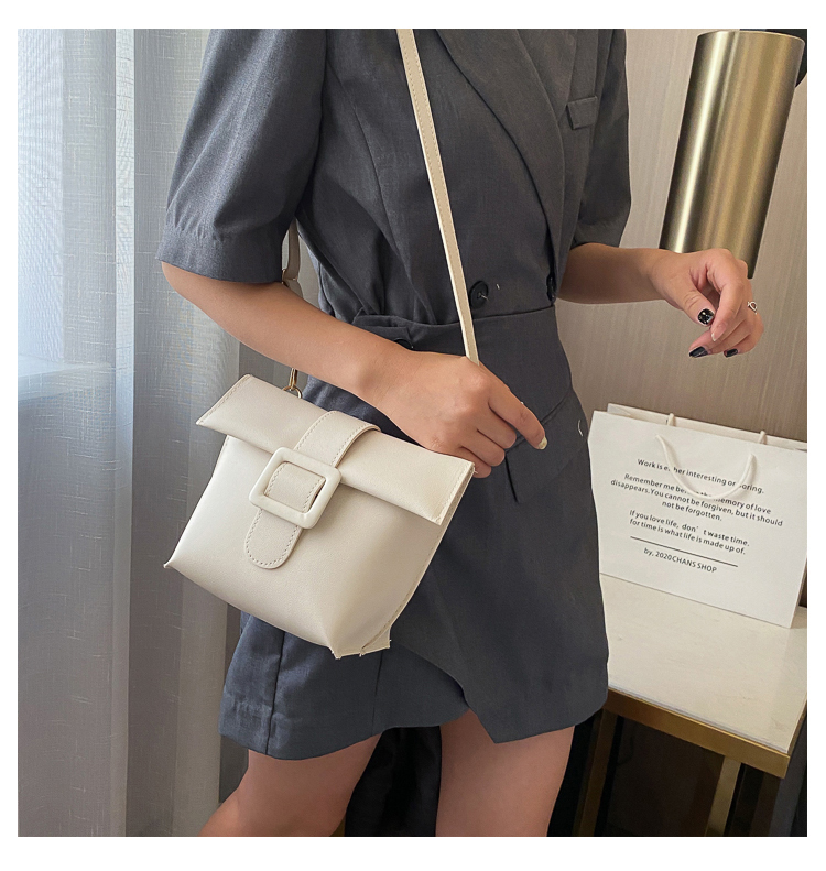 Fashion White Belt Buckle Flip Shoulder Messenger Bag,Shoulder bags