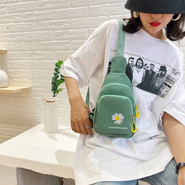 Fashion White Small Daisy Canvas Embroidered Crossbody Bag,Shoulder bags