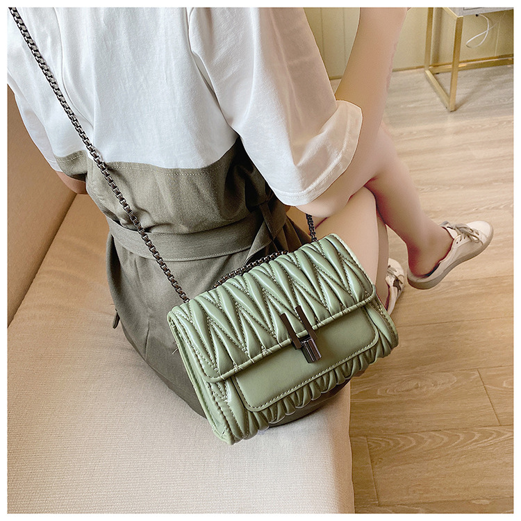 Fashion Green One-shoulder Crossbody Bag With Pleated Lock Chain,Shoulder bags