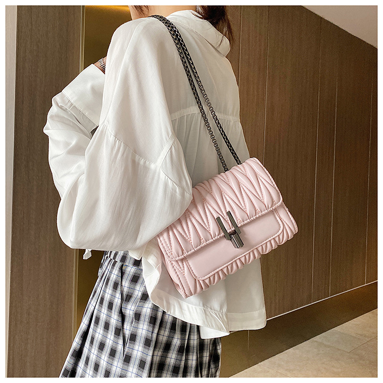 Fashion Pink One-shoulder Crossbody Bag With Pleated Lock Chain,Shoulder bags
