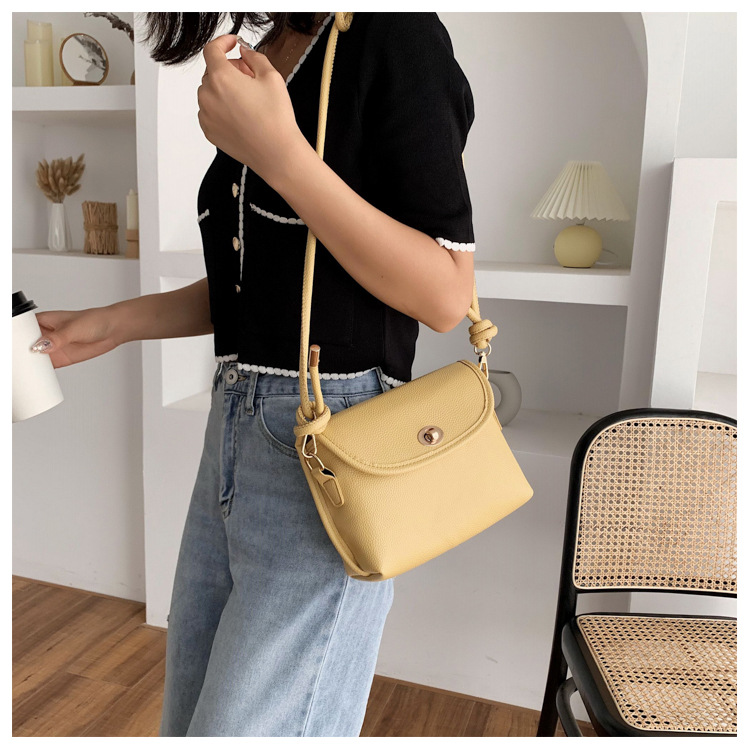 Fashion Yellow Solid Color Shoulder Messenger Bag With Flip Lock,Shoulder bags