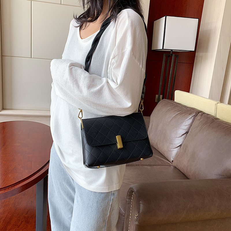 Fashion Black Locked Diamond-woven Shoulder Crossbody Bag,Shoulder bags