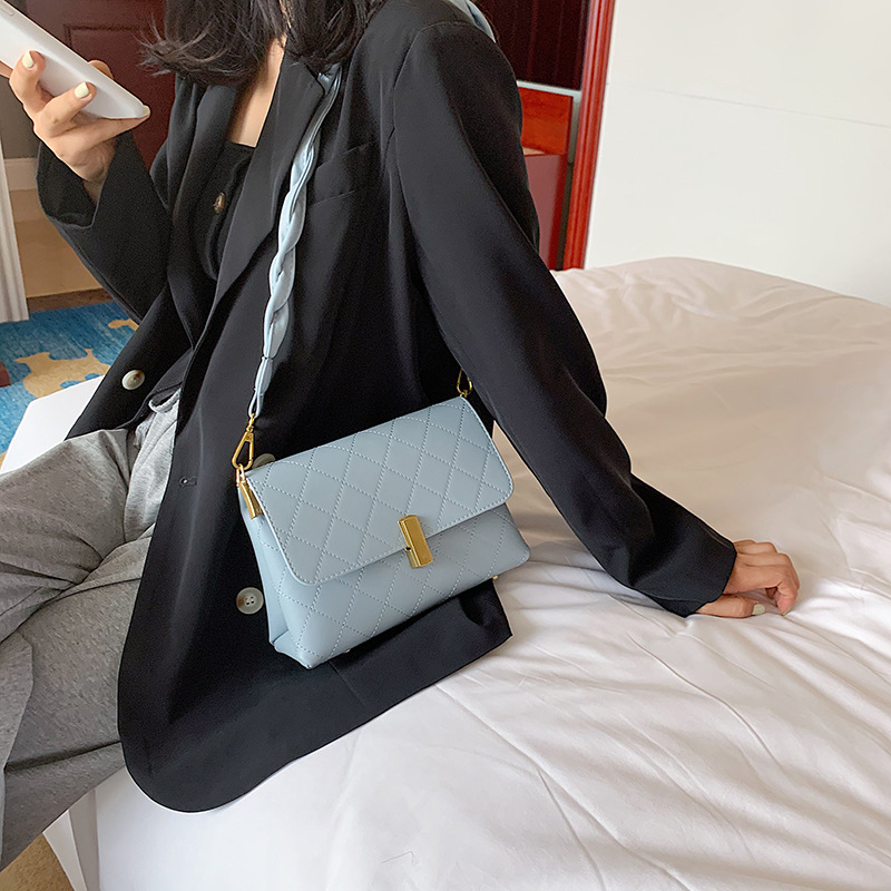 Fashion Blue Locked Diamond-woven Shoulder Crossbody Bag,Shoulder bags
