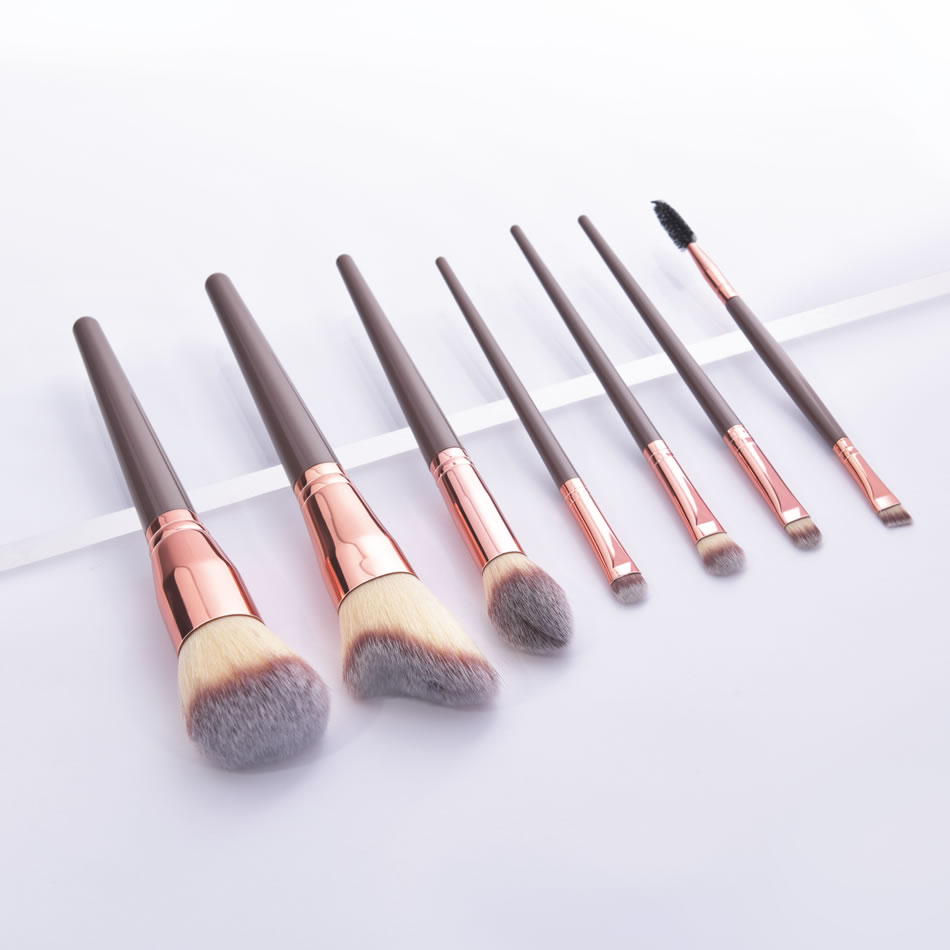 Fashion 7 Sticks Of Betel Gold Wooden Handle Aluminum Tube Makeup Brush Set,Beauty tools