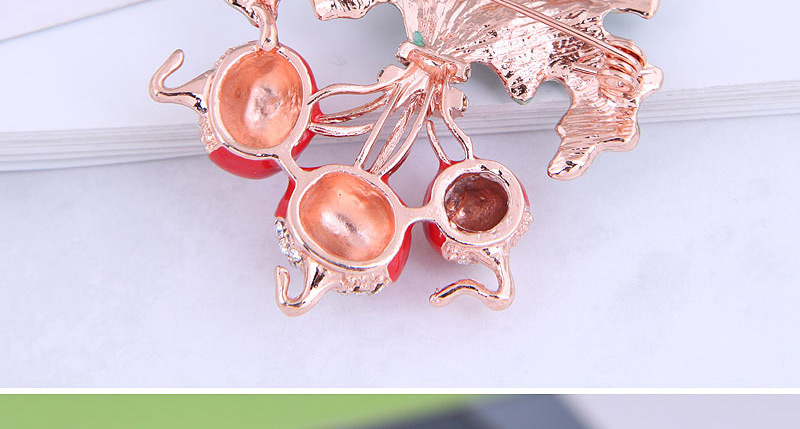 Fashion White Spinach Diamond And Oil Dripping Alloy Brooch,Korean Brooches