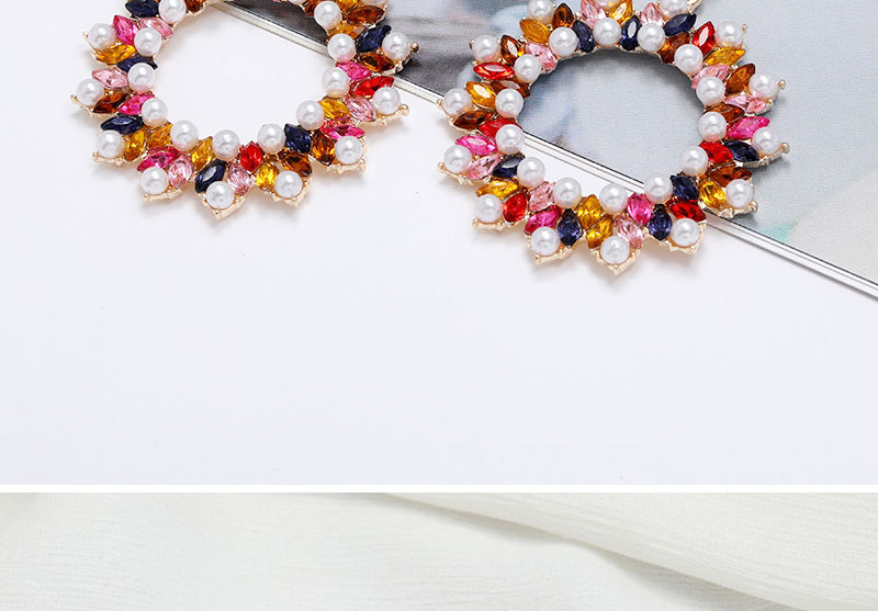 Fashion Color Mixing Pearl And Diamond Round Alloy Hollow Stud Earrings,Stud Earrings