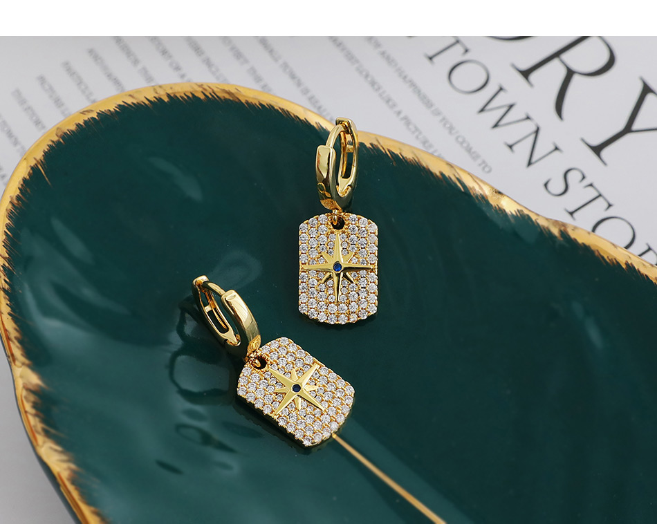 Fashion Gold Color Copper Inlaid Zircon Geometric Necklace,Necklaces