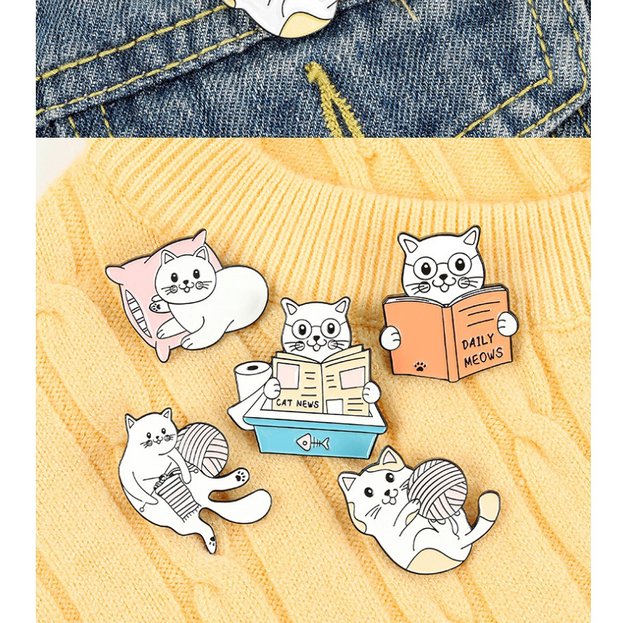 Fashion Kitten Yarn Cat Reading Book Cat Thread Ball Drip Oil Alloy Pin,Korean Brooches