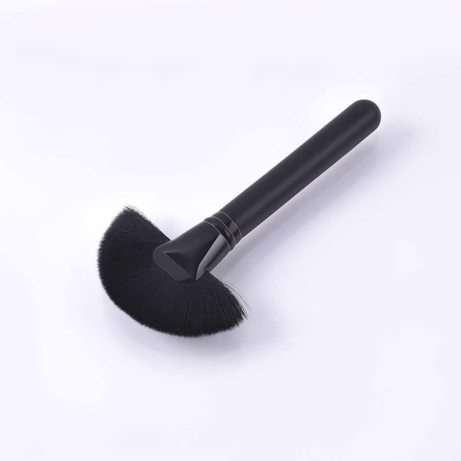 Fashion Single-mi-black And White-flat Head Flat Head Makeup Brush With Wooden Handle And Aluminum Tube,Beauty tools