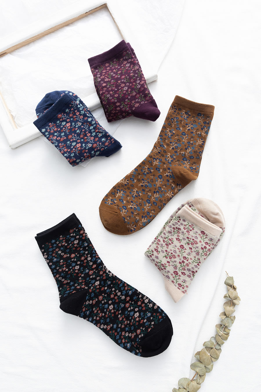 Fashion Coffee Color Small Floral Jacquard Middle Tube Pile Socks,Fashion Socks