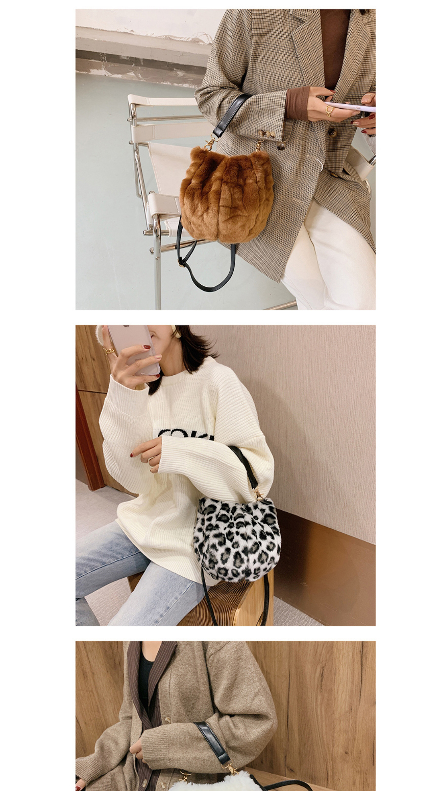 Fashion Tiger Skin Pattern Plush Pleated Shell One-shoulder Messenger Bag,Handbags