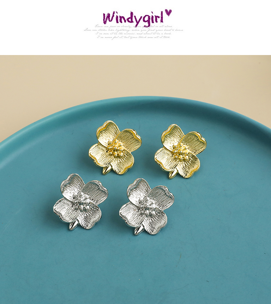  Silver Alloy Flower Earrings,Stud Earrings