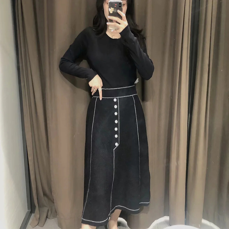 Fashion Black Shell Color Contrast Elastic Waist A Version Knitted Skirt,Skirts
