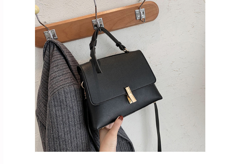 Fashion Khaki Large Capacity Single Shoulder Messenger Bag With Lock Flap,Shoulder bags